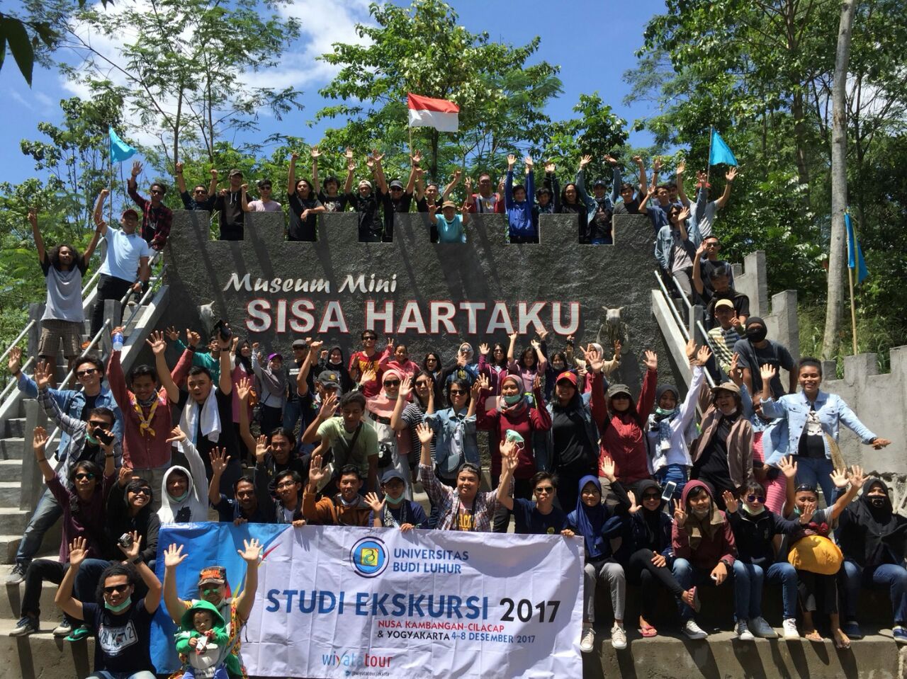 [:en]Studi Ekskursi Lapas Nusakambangan-Desa Gabugan-Yogyakarta Mahasiswa Program Studi Kriminologi FISIP, UBL (4-8 Desember)[:ID]Studi Ekskursi Lapas Nusakambangan-Desa Gabugan-Yogyakarta Mahasiswa Program Studi Kriminologi FISIP, UBL (4-8 Desember 2017)[:]